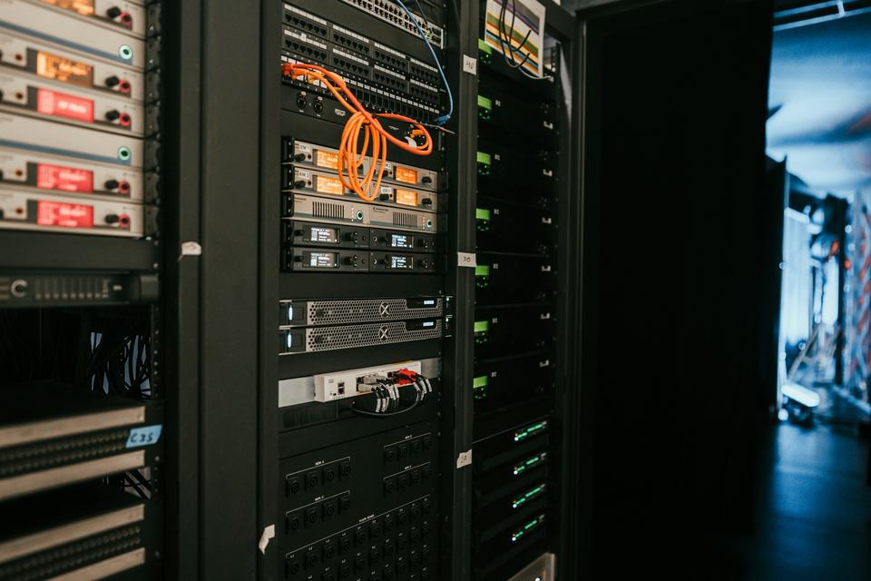 Network and server equipment in open data centre racks